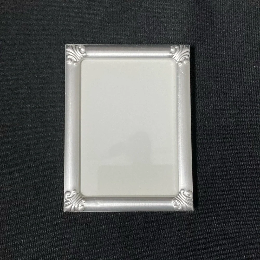 ⭐️ Vintage Metal Silver Easel Back 3” x 4” Picture Frame